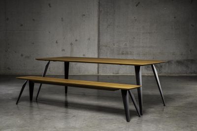 Spike Eettafel Staal Notenhout | Seuren Tafels 
