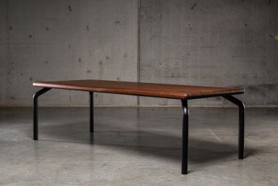 Bourgondiër eettafel notenhout | Seuren Tafels 