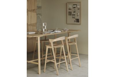 BOK BAR STOOL - VARNISHED OAK 50 X 53 X 103 51561