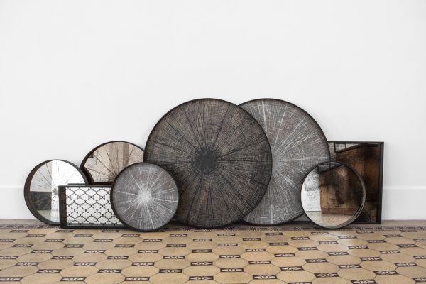  ETHNICRAFT BLACK SLICE WOODEN TRAY XL ROUND