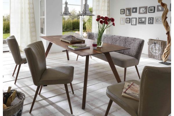 Retro eettafelbankje