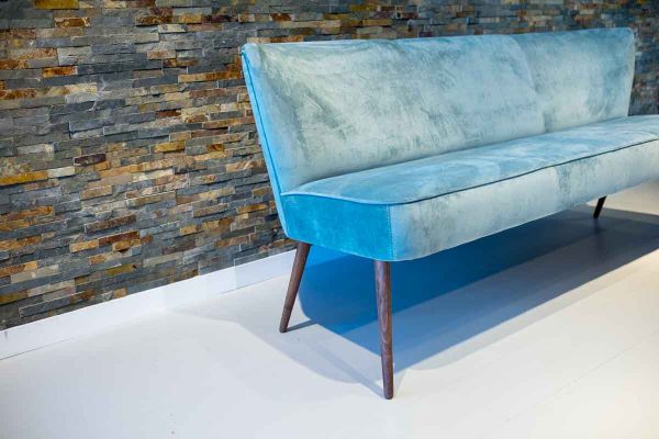 Retro eettafelbankje