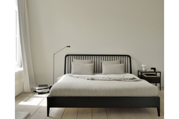 ETHNICRAFT BLACK OAK SPINDLE BED(WITHOUT SLATS)180