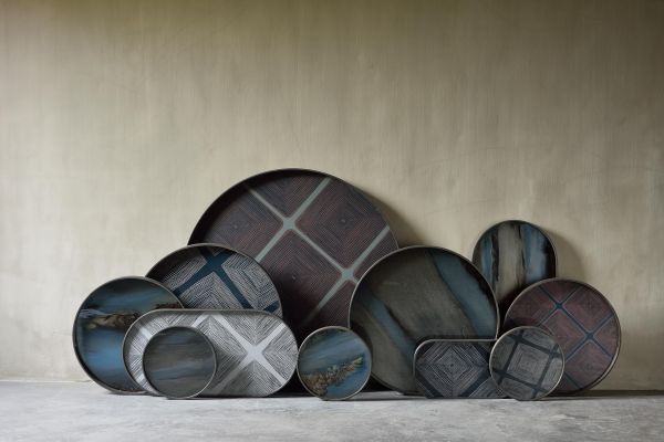 ETHNICRAFT LINEAR SQUARES TRAY- GLASS- MIDNIGHT-48