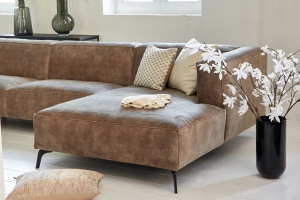 VINO PIEMONTE | HOEKBANK | LONGCHAIR