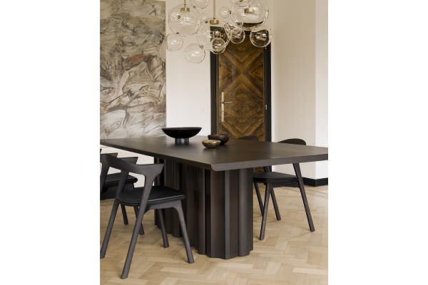 Sequence dining table - varnished mahogany