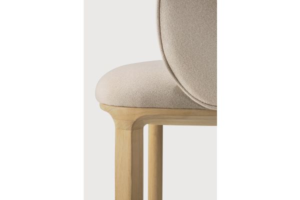 Unda dining chair - varnished oak - Salt fabric