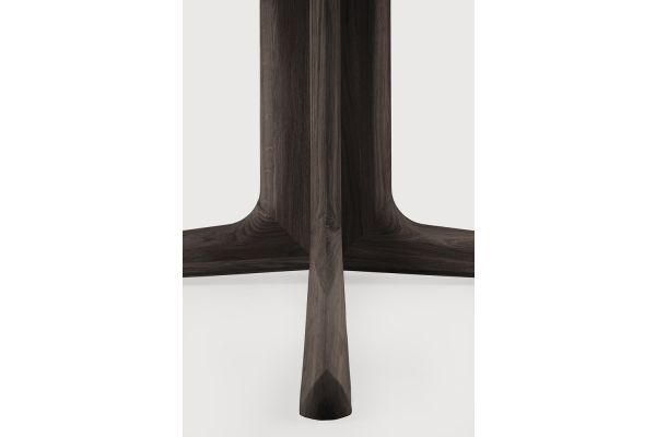 CORTO DINING TABLE VARNISHED OAK