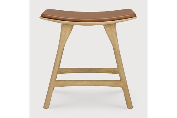 OSSO STOOL - VARNISHED OAK - COGNAC LEATHER 