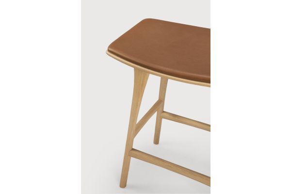OSSO COUNTER STOOL - VARNISHED OAK 