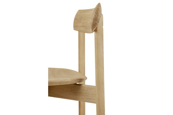 RISU DINING CHAIR - VARNISHED OAK 48 X 48 X 77 50078