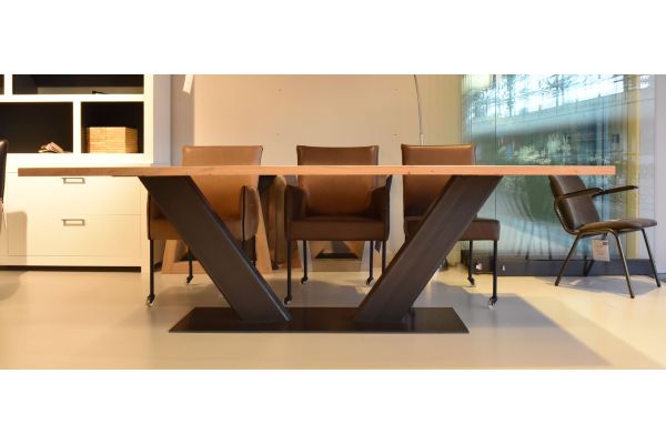 De Tafelaar Maatwerktafel